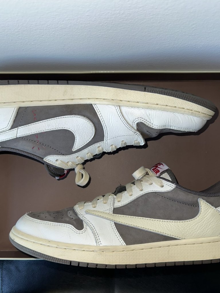 Jordan 1 Low Travis Scott Reverse Mocha